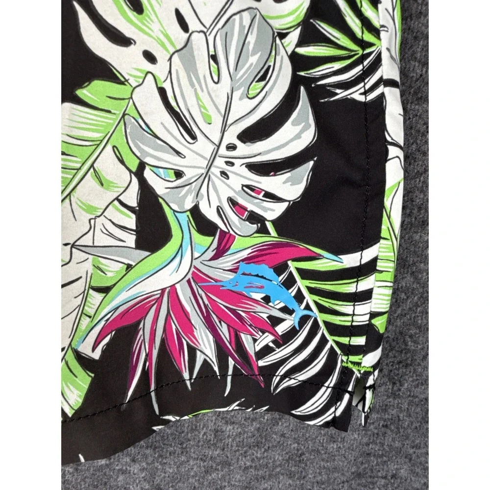 Tommy Bahama Mens XL Tropical Floral Monstera Swim Trunks Black‎ ST924707 Loud